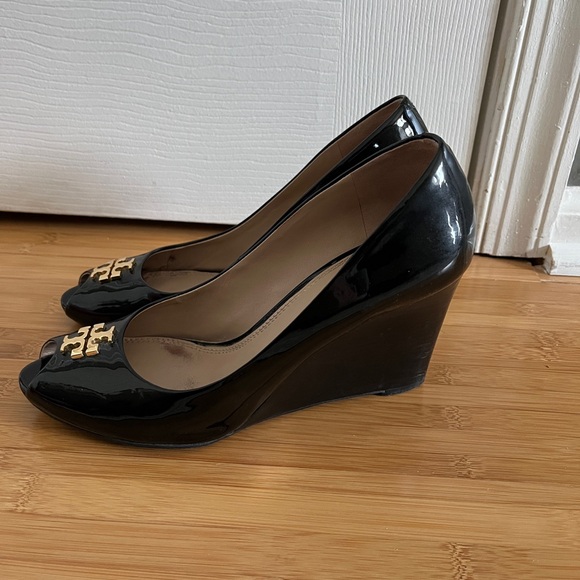 Tory Burch Jade 85mm peep toe wedge - Picture 4 of 9